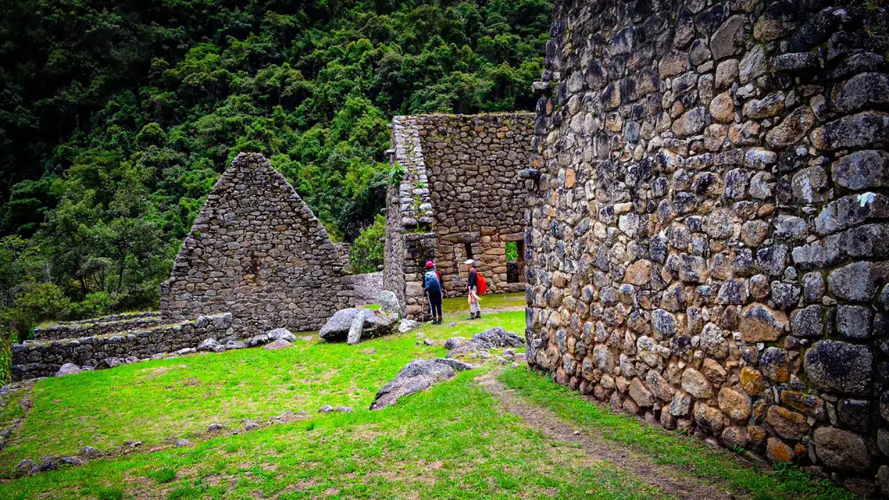 CAMINO INCA CORTO CON CAMPAMENTO 2D/1N