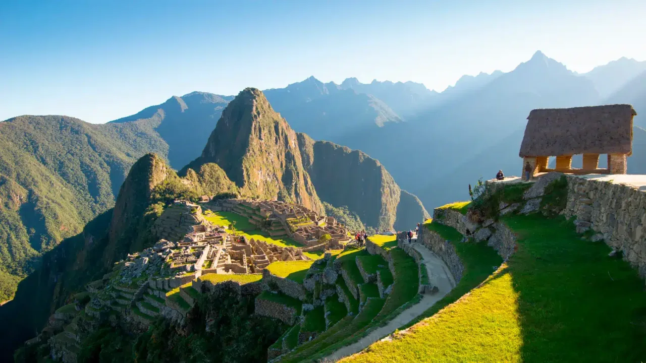 MACHU PICCHU Y VALLE SAGRADO 2D/1N