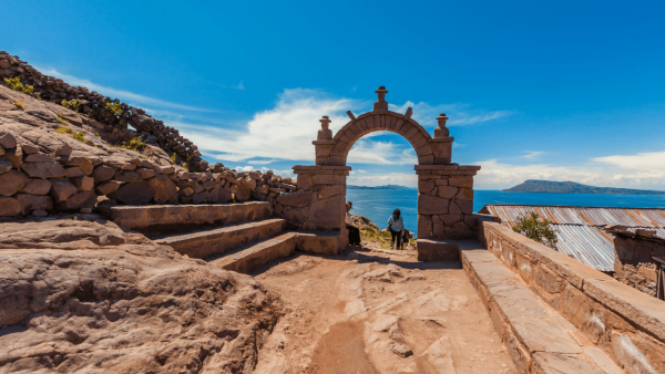 taquile puno tour 2 days