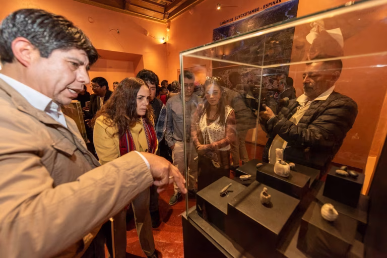 Inauguran exposición temporal sobre T’aqrachullo, el nuevo atractivo arqueológico que causa sensación en Cusco